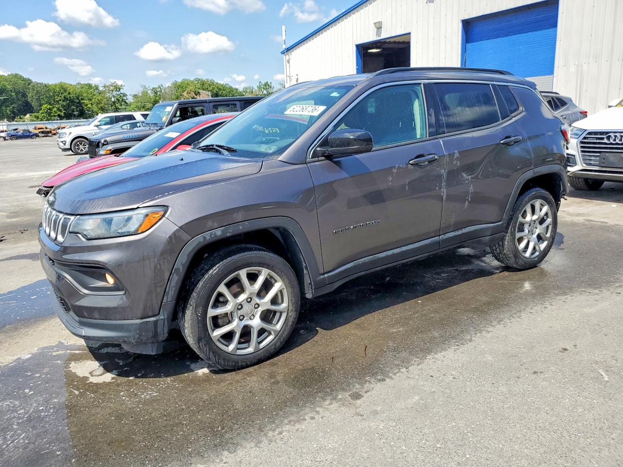 3C4NJDFB1NT153063 · 2022 JEEP COMPASS