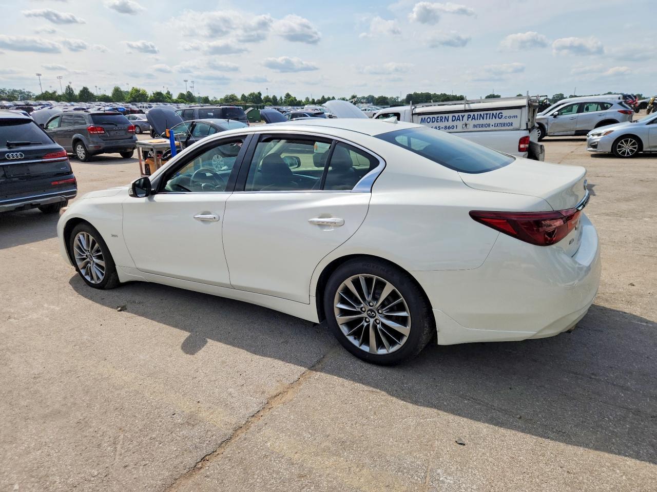JN1EV7AR8JM433771 · 2018 INFINITI Q50 · 2/12