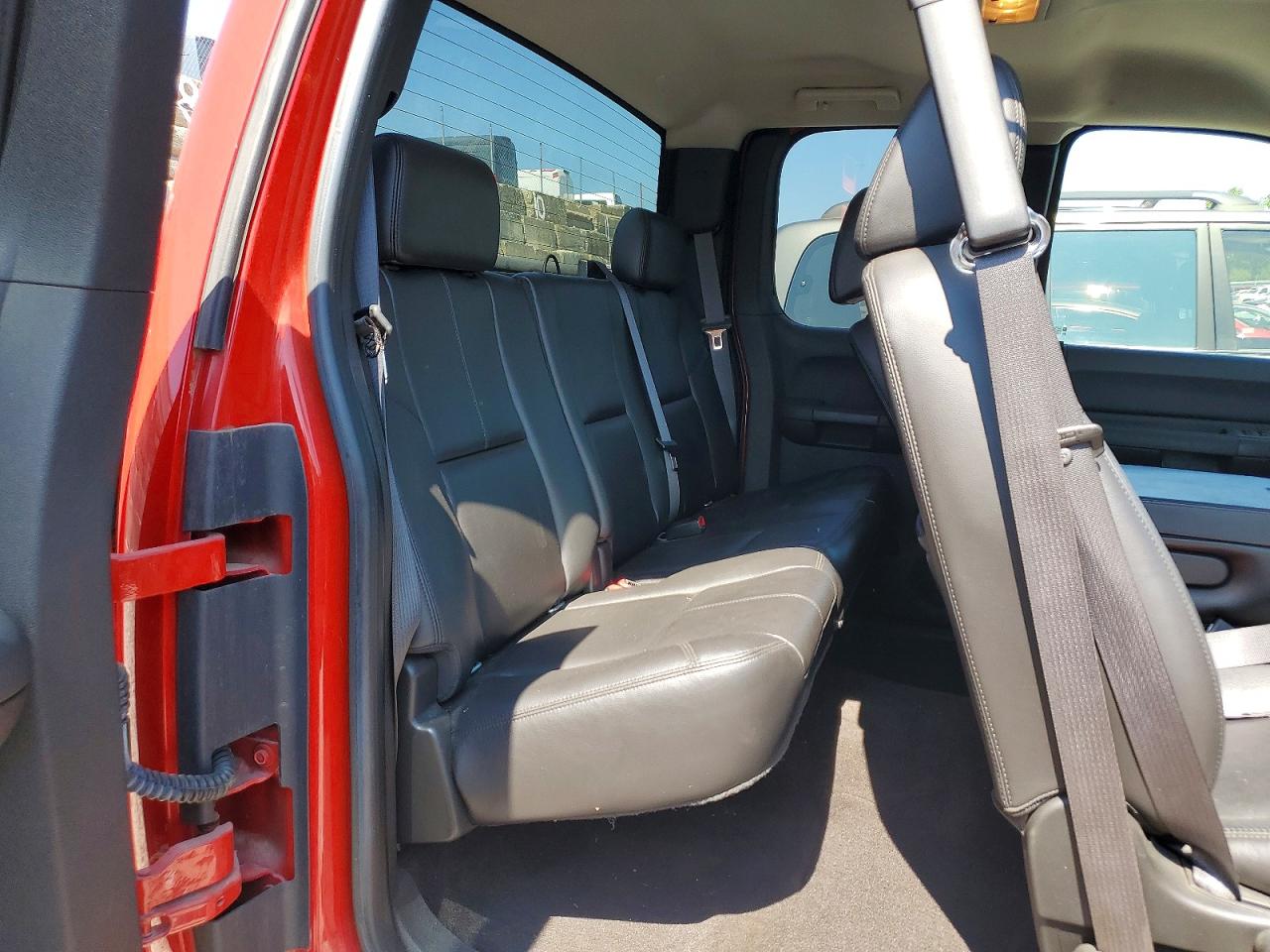 2GCEC19C181313669 · 2008 CHEVROLET SILVERADO · 10/12