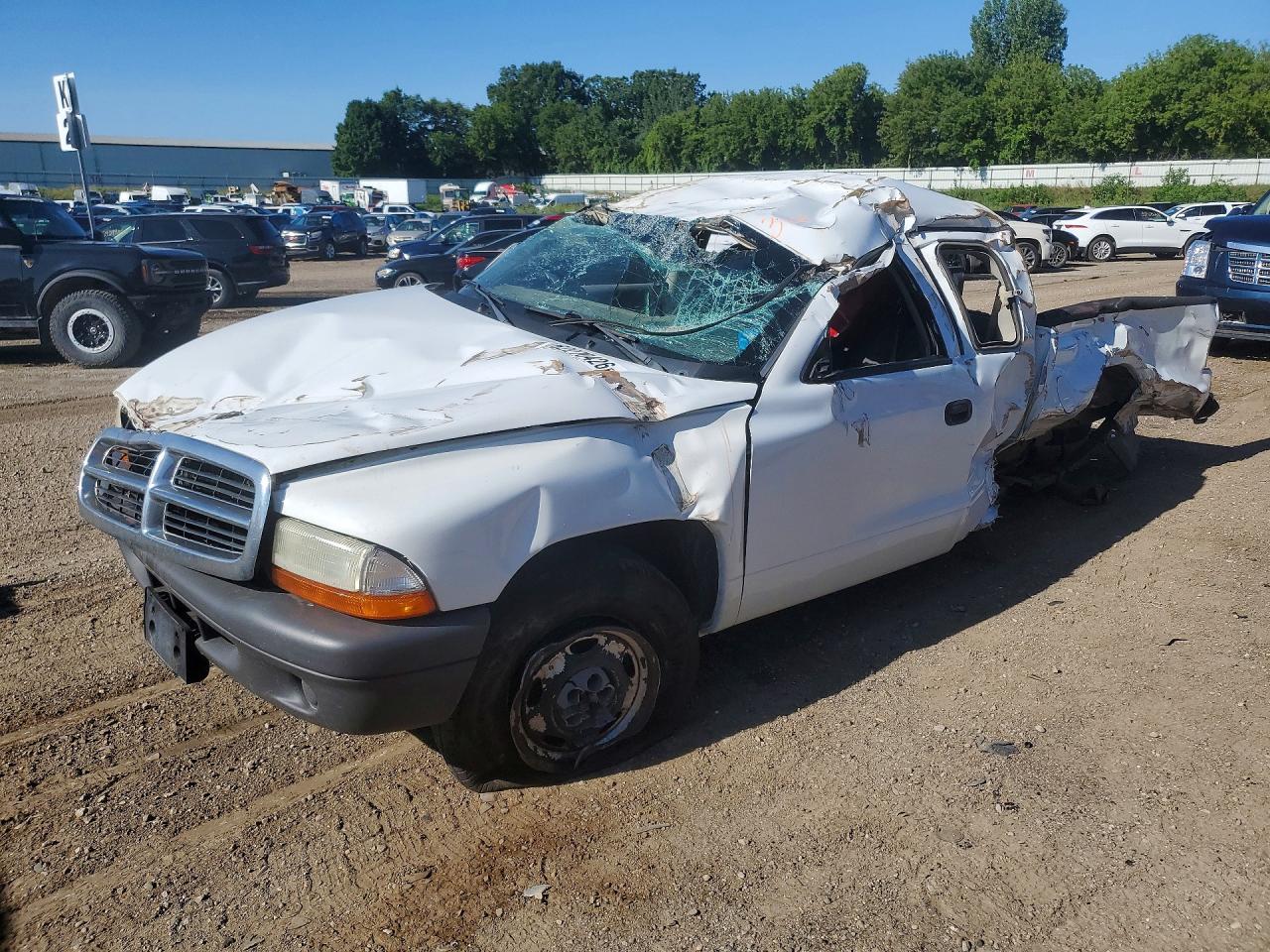 1D7HG12KX4S746460 · 2004 DODGE DAKOTA