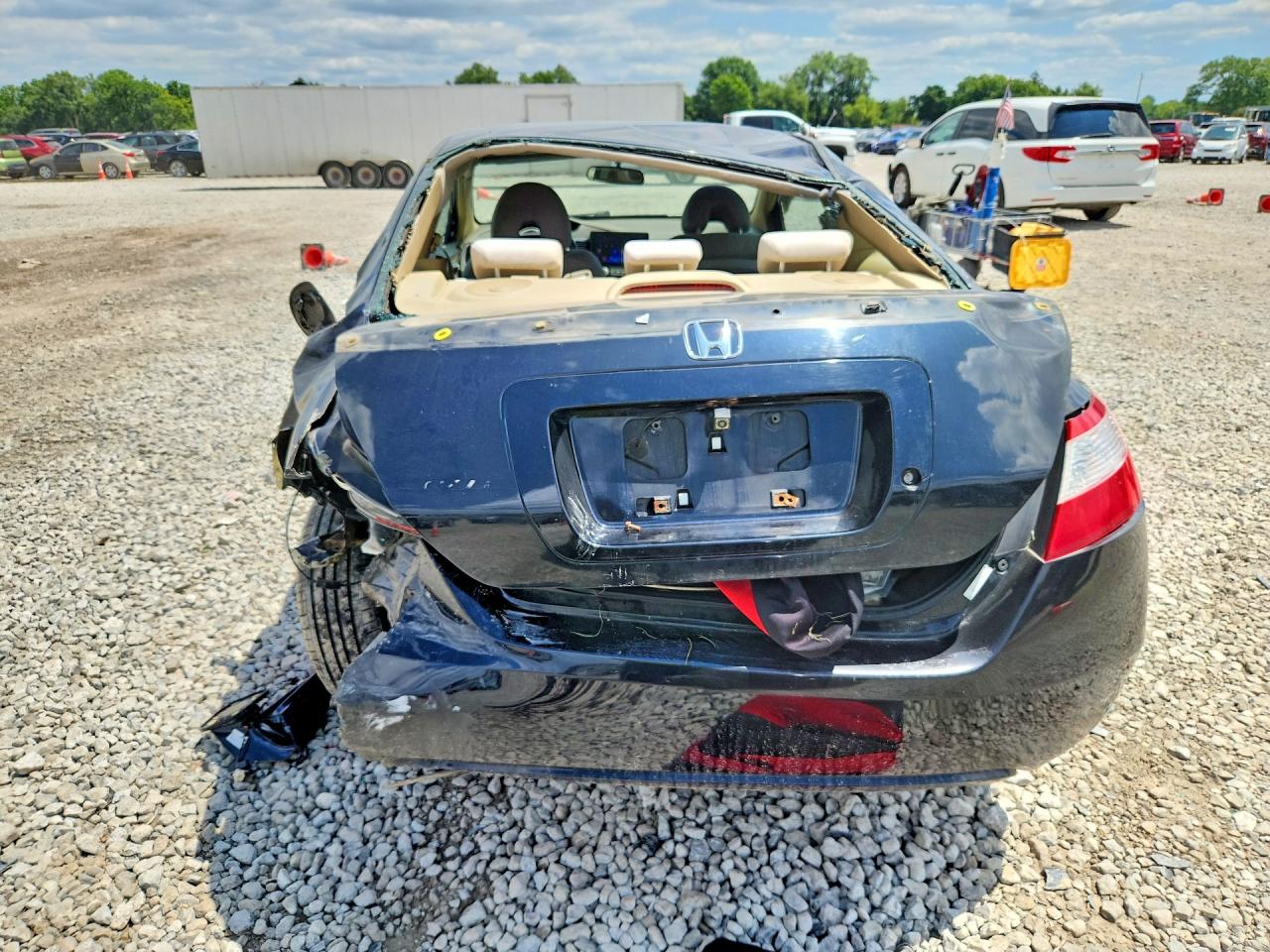 2HGFG126X6H500217 · 2006 HONDA CIVIC · 6/13