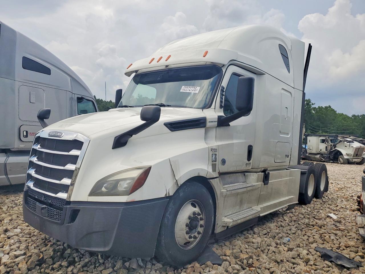 3AKJHHFG3LSLP4599 · 2020 FREIGHTLINER CASCADIA 126