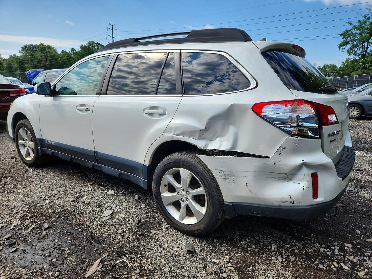 4S4BRBLC3D3298771 · 2013 SUBARU OUTBACK · 2/13