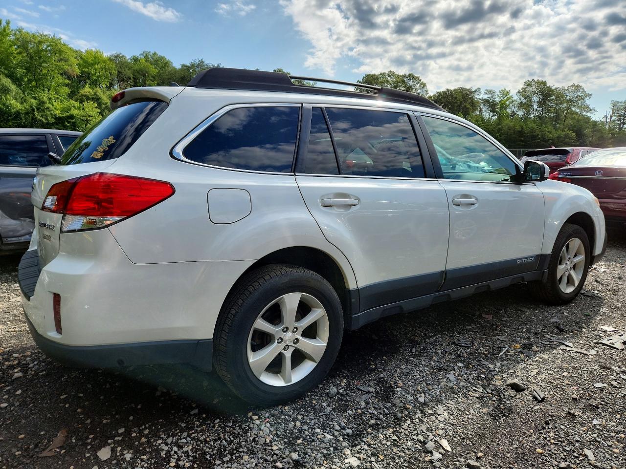 4S4BRBLC3D3298771 · 2013 SUBARU OUTBACK · 3/13
