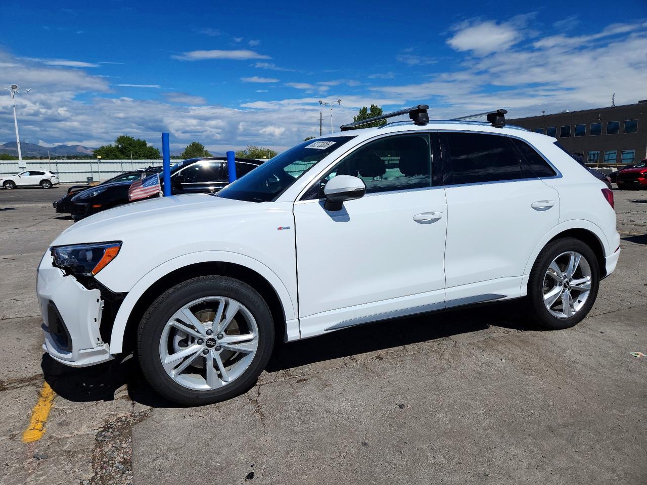 WA1DECF36N1145366 · 2022 AUDI Q3