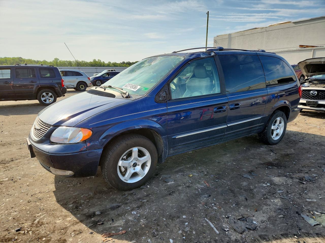 2C8GP64L93R105744 · 2003 CHRYSLER TOWN & COUNTRY