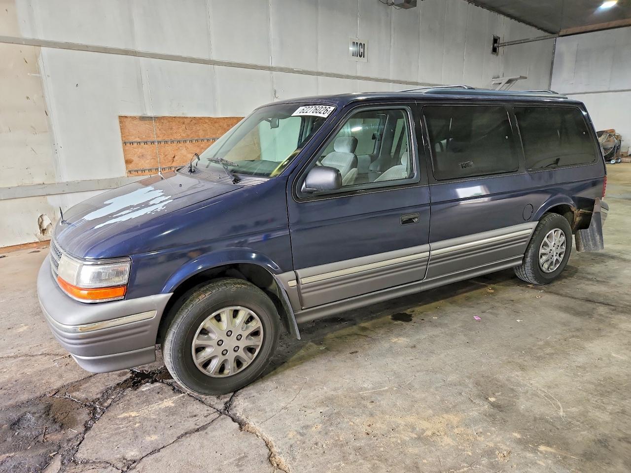 1P4GH54R5RX385746 · 1994 PLYMOUTH GRAND VOYAGER