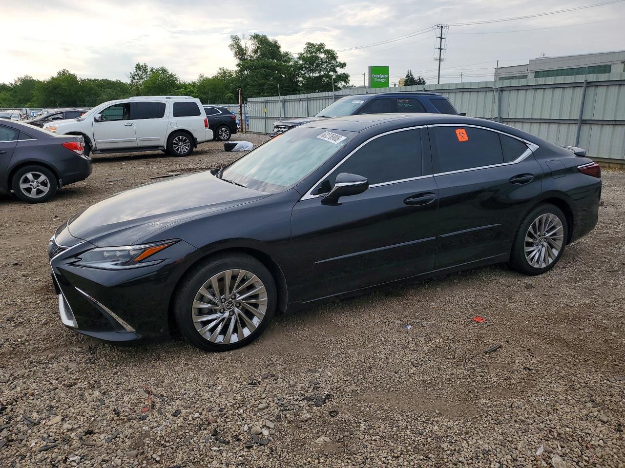 2023 LEXUS ES 300H