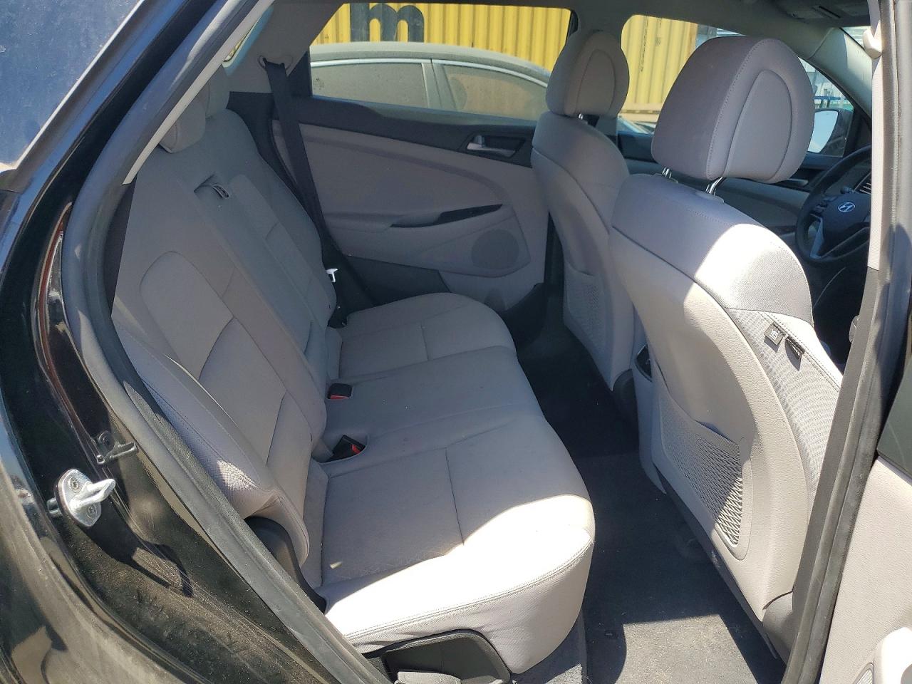 KM8J3CA2XHU289952 · 2017 HYUNDAI TUCSON · 11/13