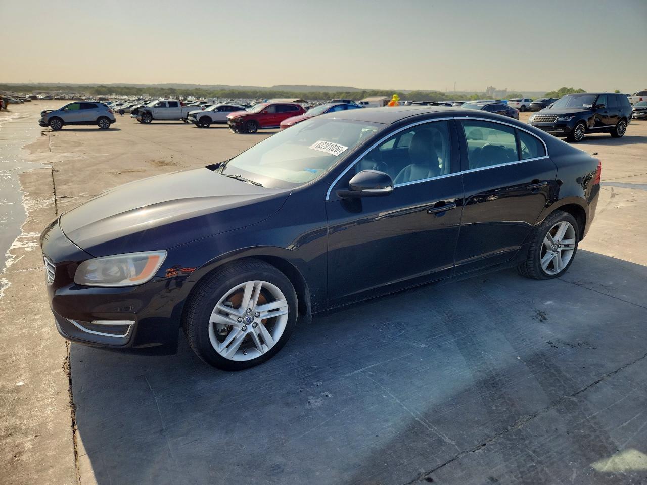 2015 VOLVO S60