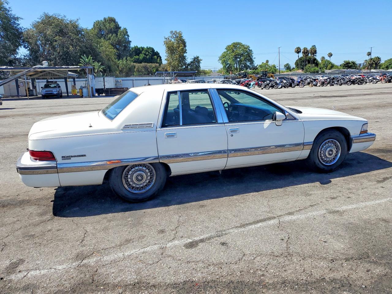 1G4BT5373NR417505 · 1992 BUICK ROADMASTER · 3/12
