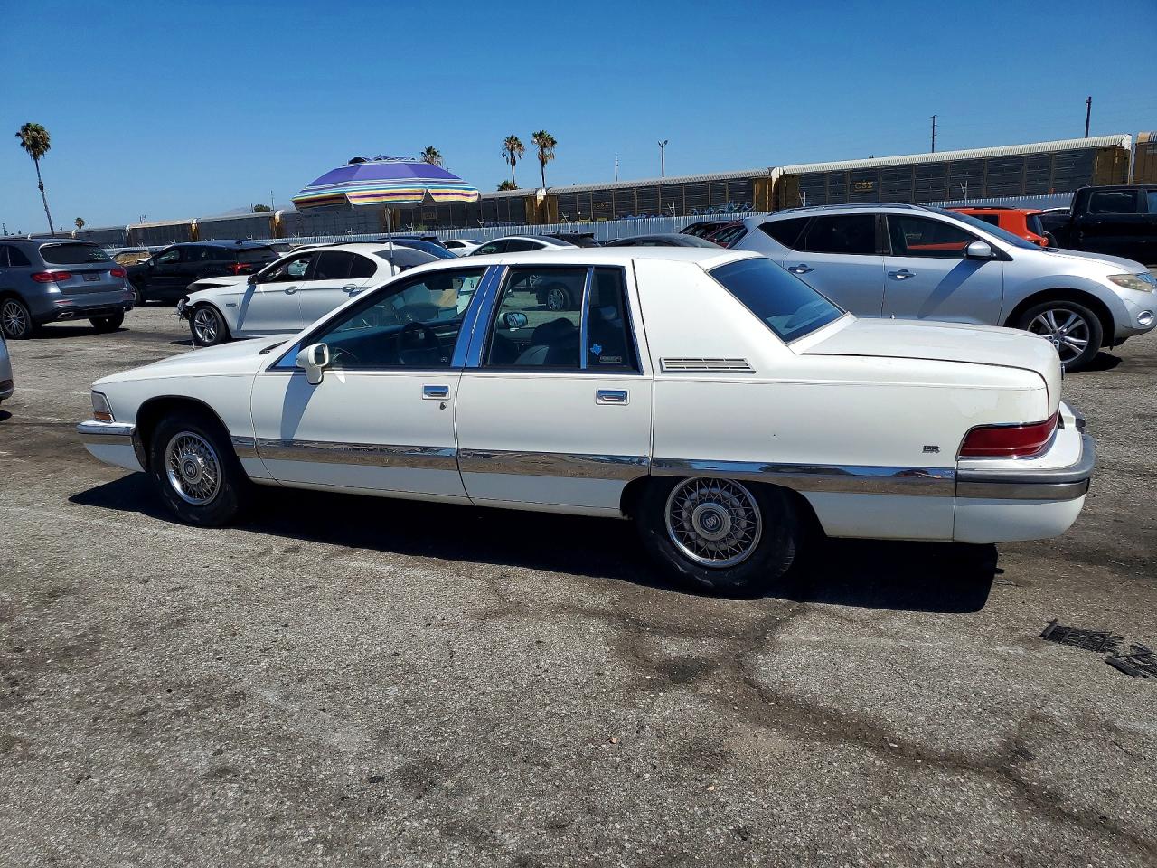 1G4BT5373NR417505 · 1992 BUICK ROADMASTER · 2/12