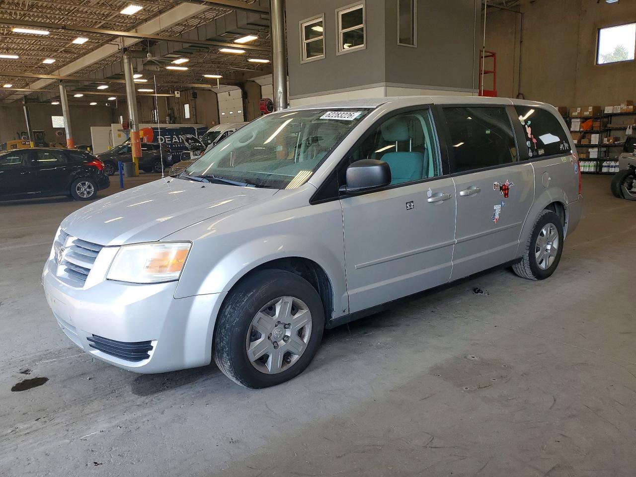 2D4RN4DE8AR326970 · 2010 DODGE GRAND CARAVAN