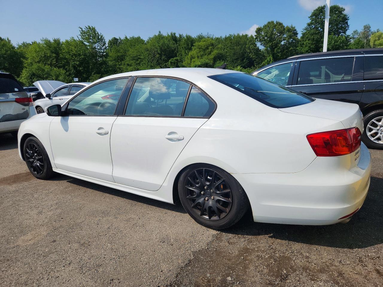 3VWD17AJXEM294572 · 2014 VOLKSWAGEN JETTA · 2/12