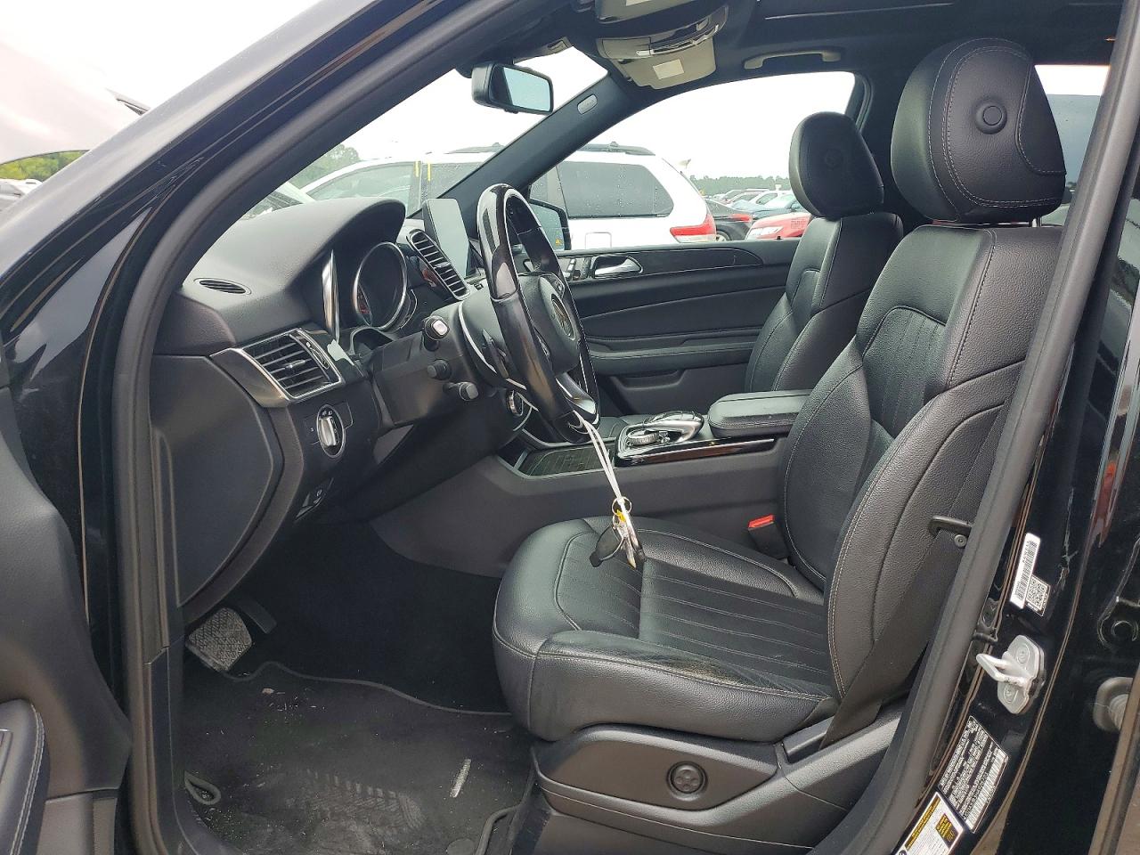 4JGDA5JB3HA928723 · 2017 MERCEDES-BENZ GLE · 7/13