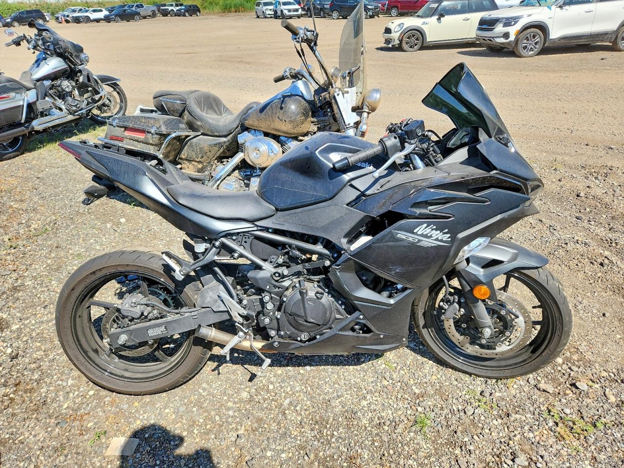 ML5EXGH15TDA91493 · 2026 KAWASAKI EX500