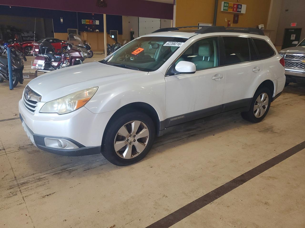 4S4BRBKC6B3312323 · 2011 SUBARU OUTBACK