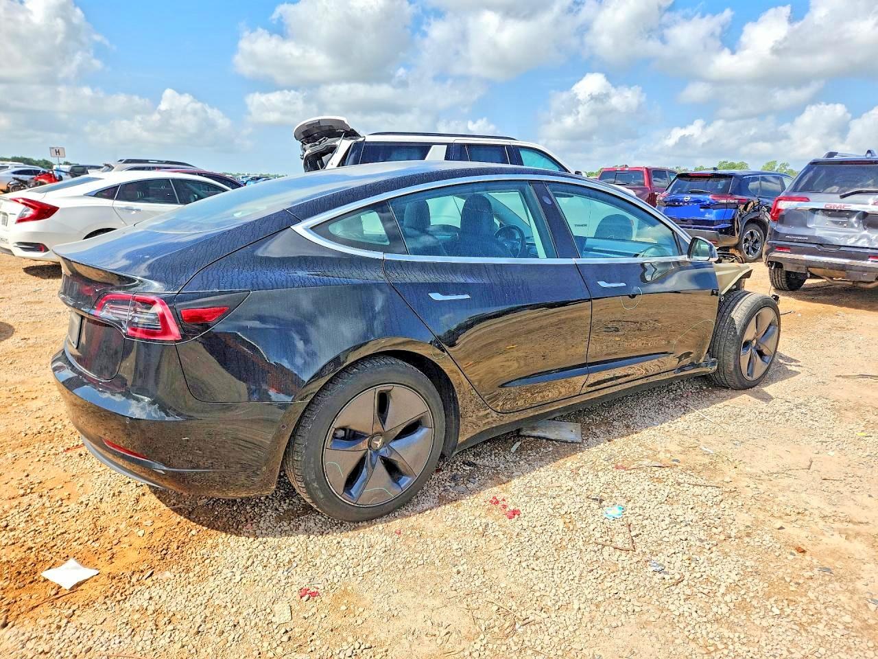 5YJ3E1EA6KF337606 · 2019 TESLA MODEL 3 · 3/12