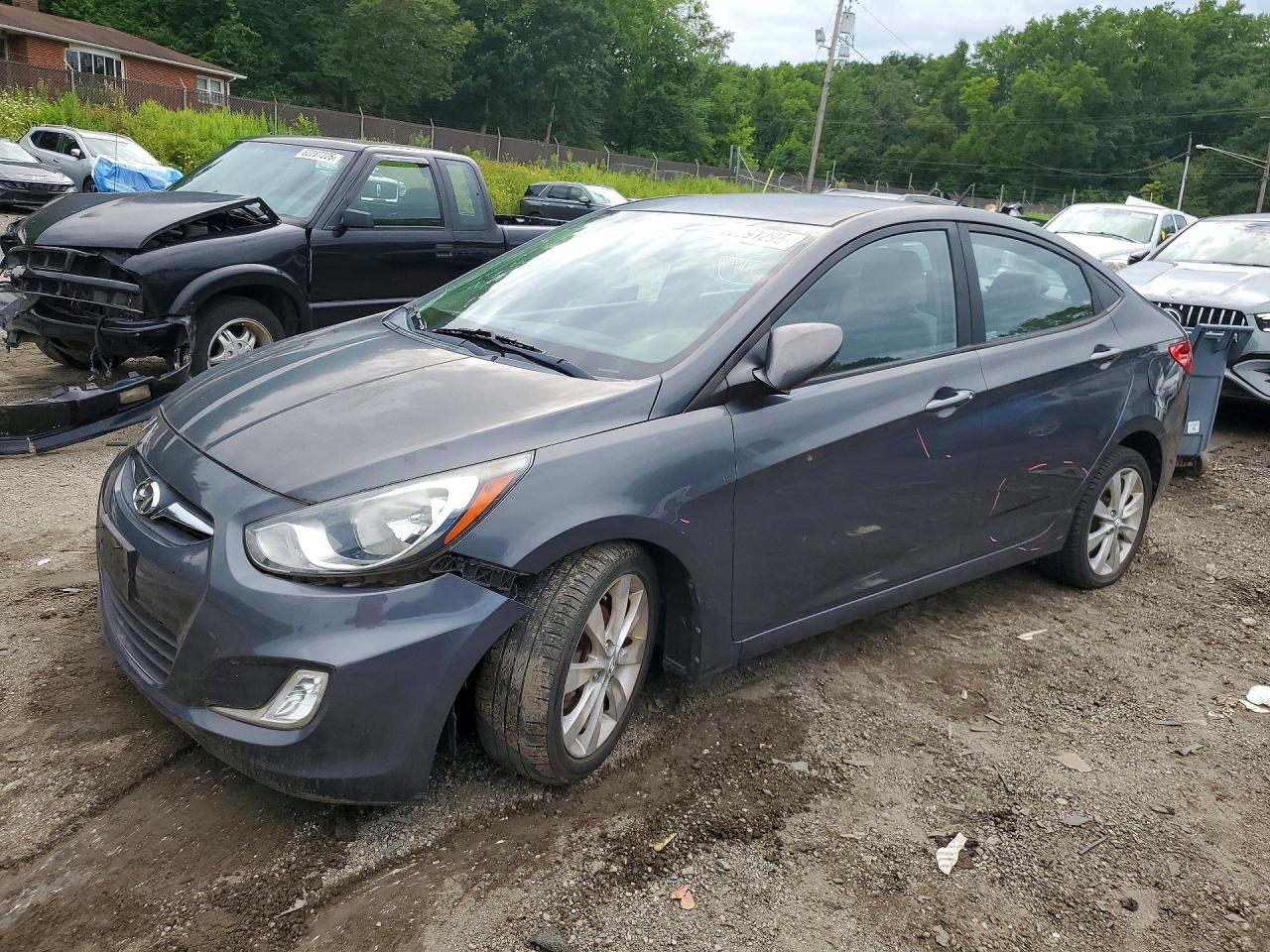 KMHCU4AE1CU043211 · 2012 HYUNDAI ACCENT