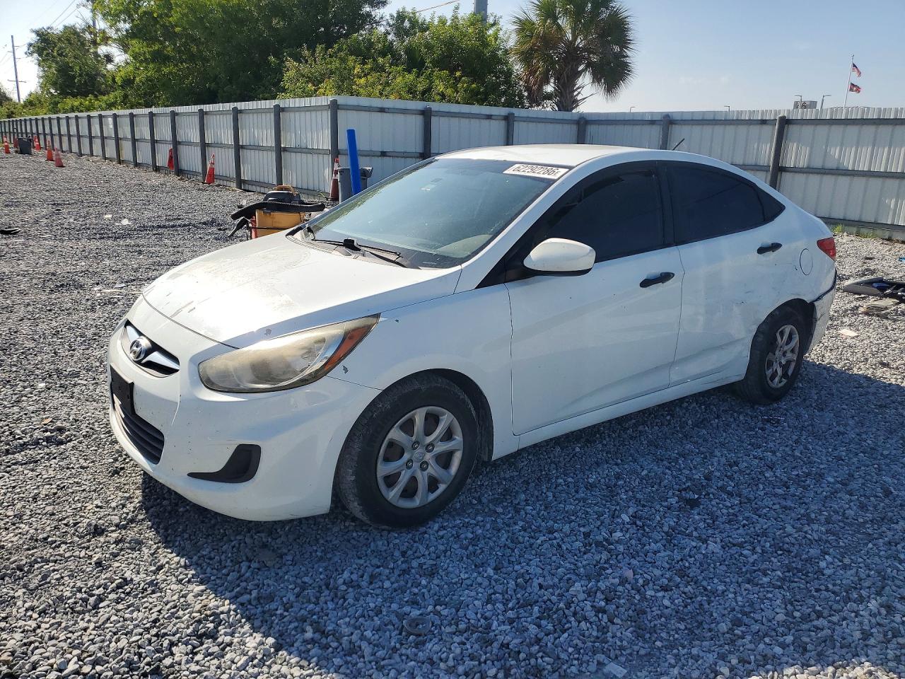 KMHCT4AE5CU070141 · 2012 HYUNDAI ACCENT