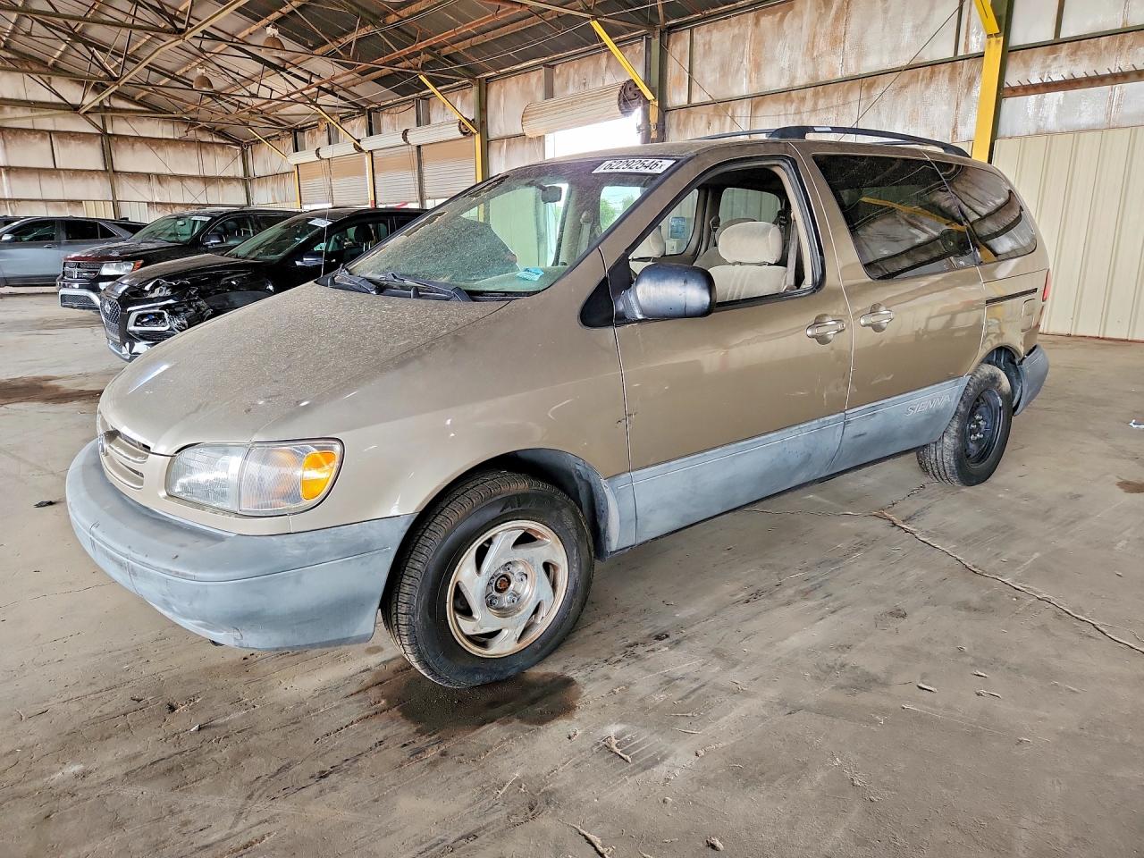 4T3ZF13C5YU268342 · 2000 TOYOTA SIENNA
