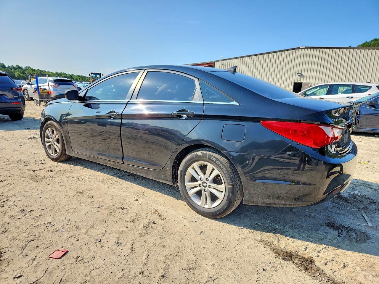 5NPEB4AC9CH439642 · 2012 HYUNDAI SONATA · 2/13