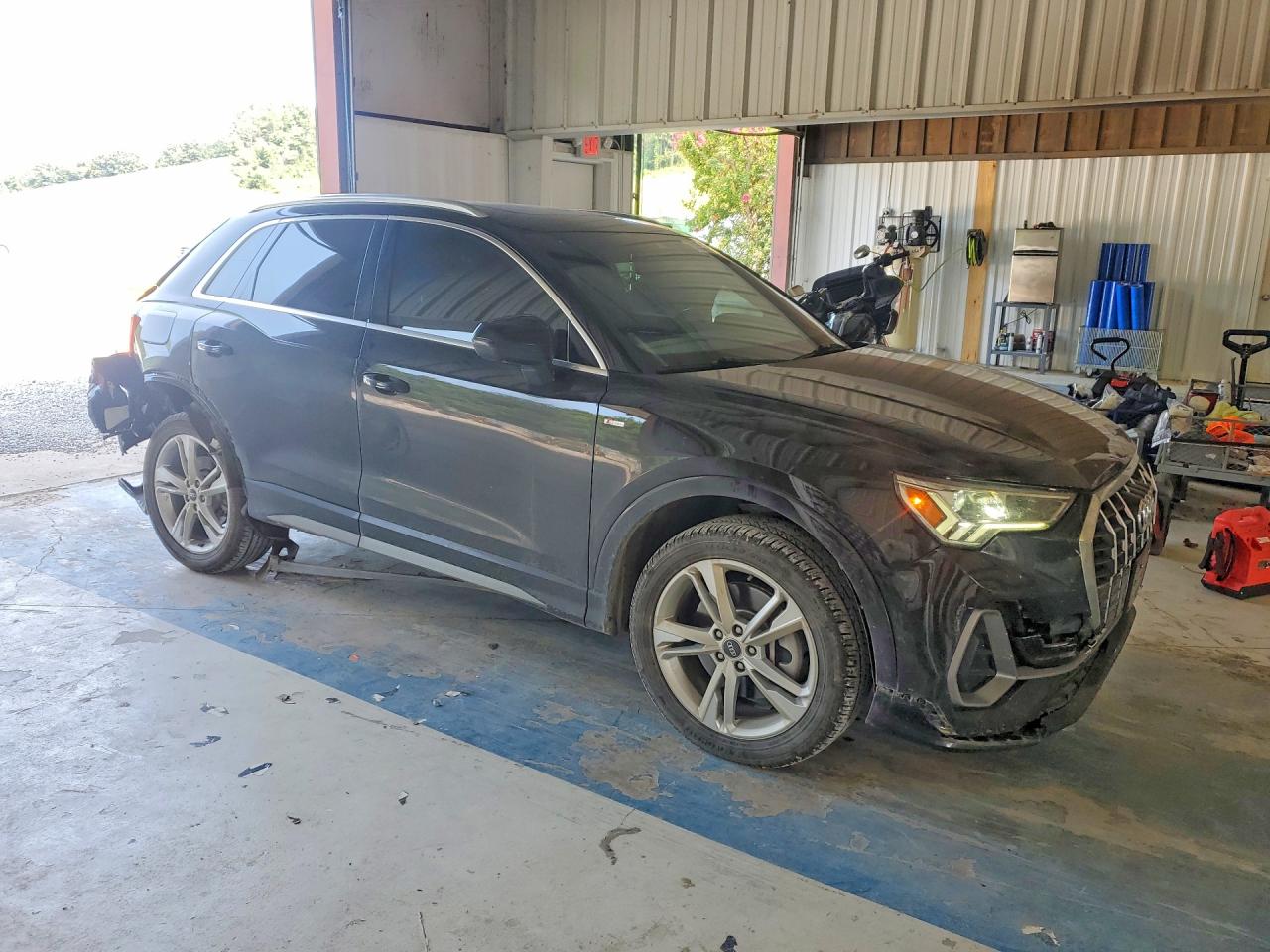 WA1EECF39P1119593 · 2023 AUDI Q3 · 4/12