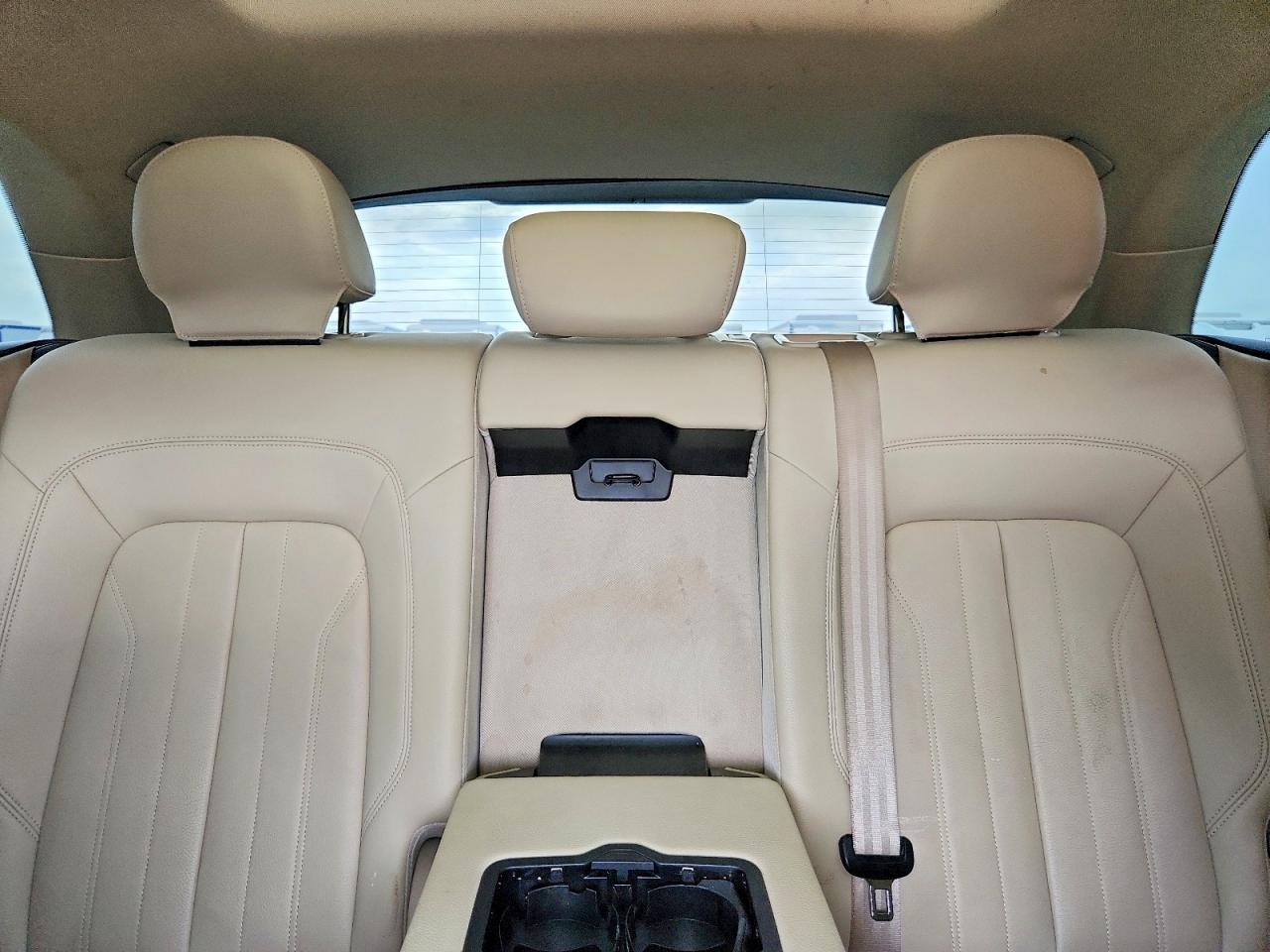 WA1ANAFY3K2111636 · 2019 AUDI Q5 · 10/13