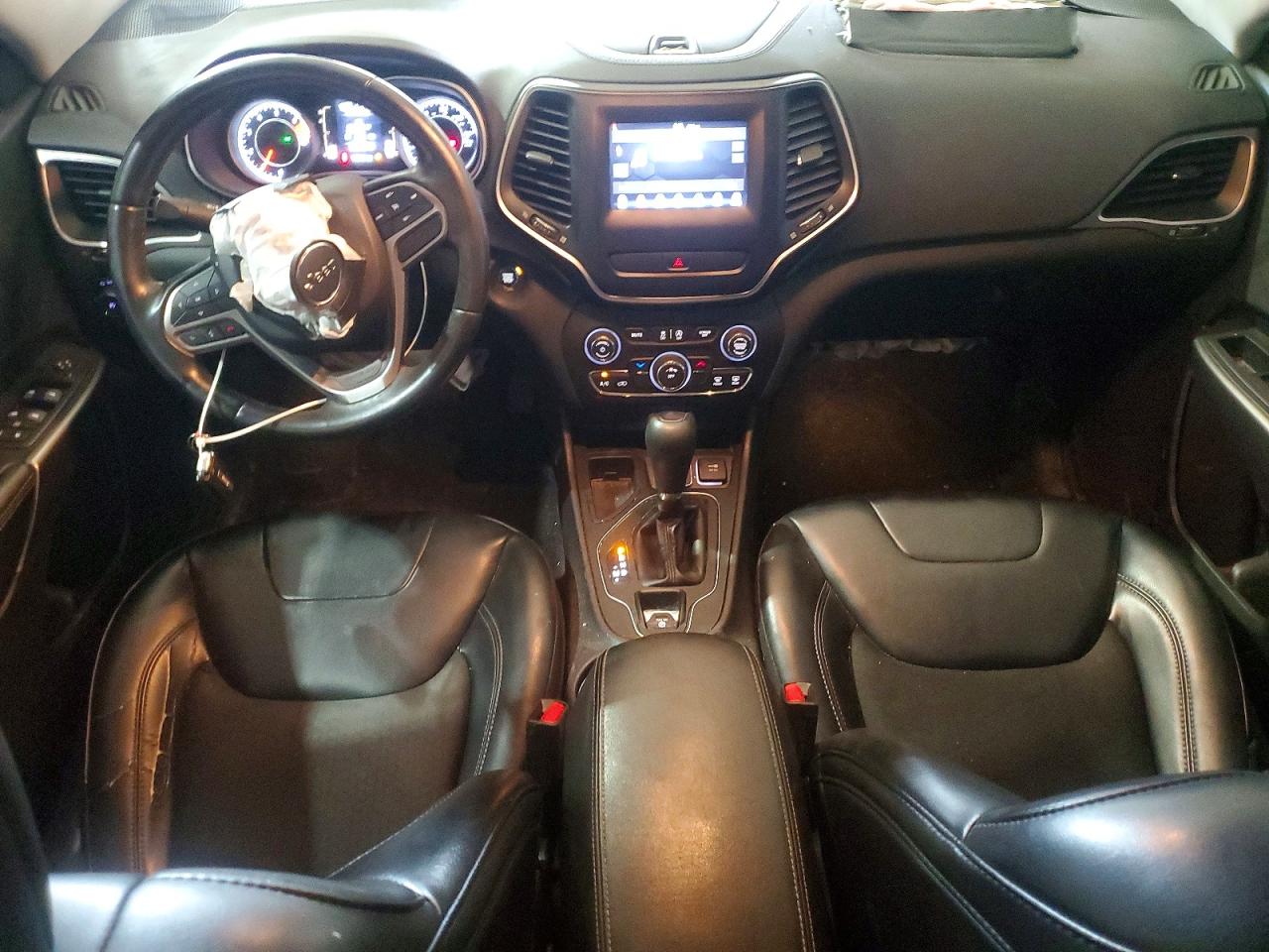 1C4PJLLB9KD132776 · 2019 JEEP CHEROKEE · 8/12