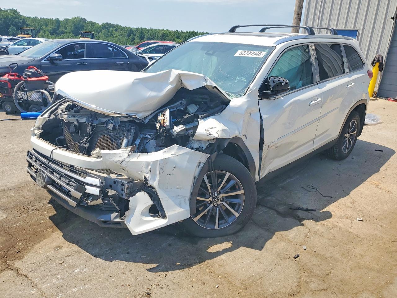 5TDJZRFH6KS565591 · 2019 TOYOTA HIGHLANDER