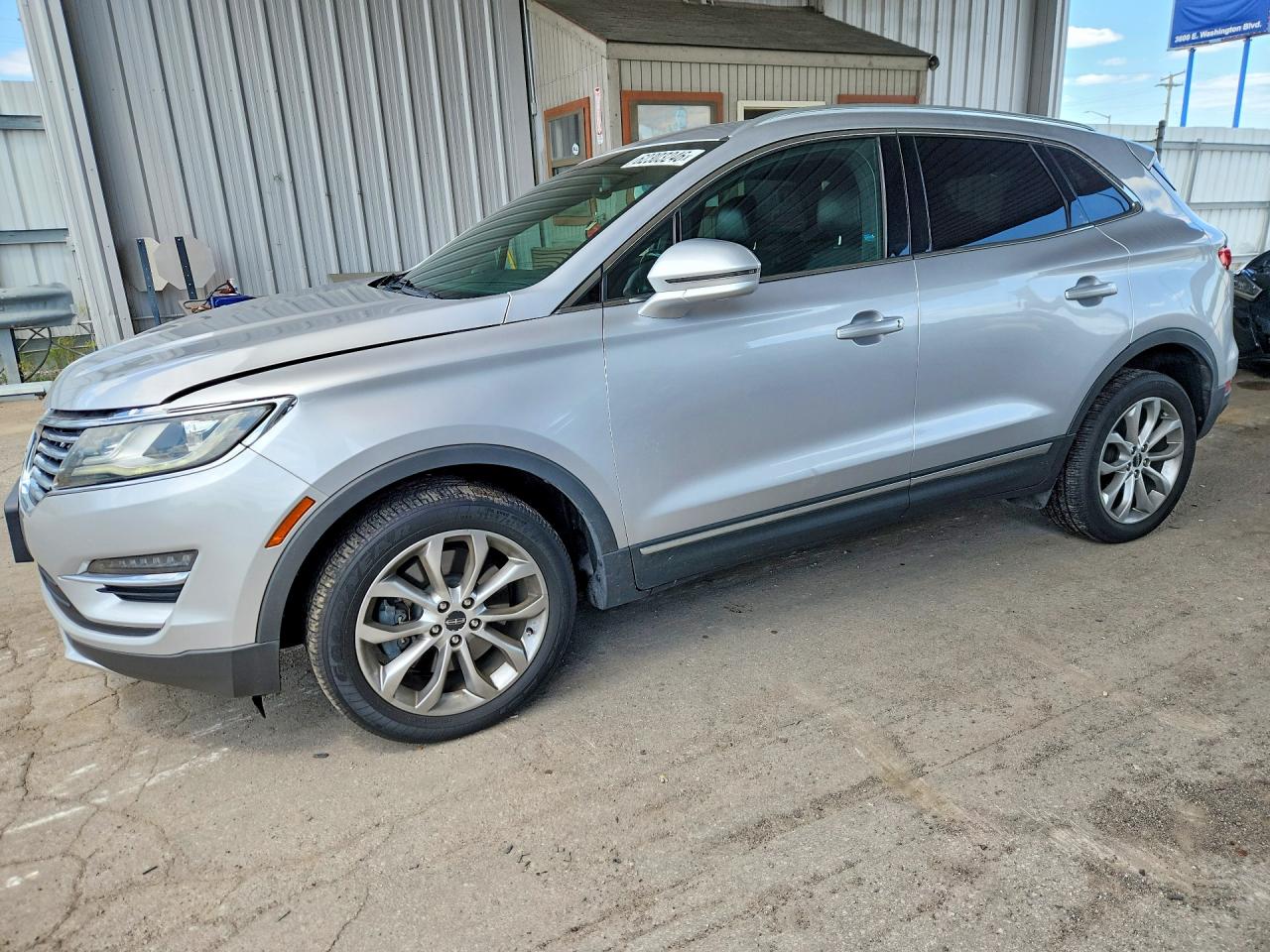 5LMCJ2D9XGUJ10676 · 2016 LINCOLN MKC