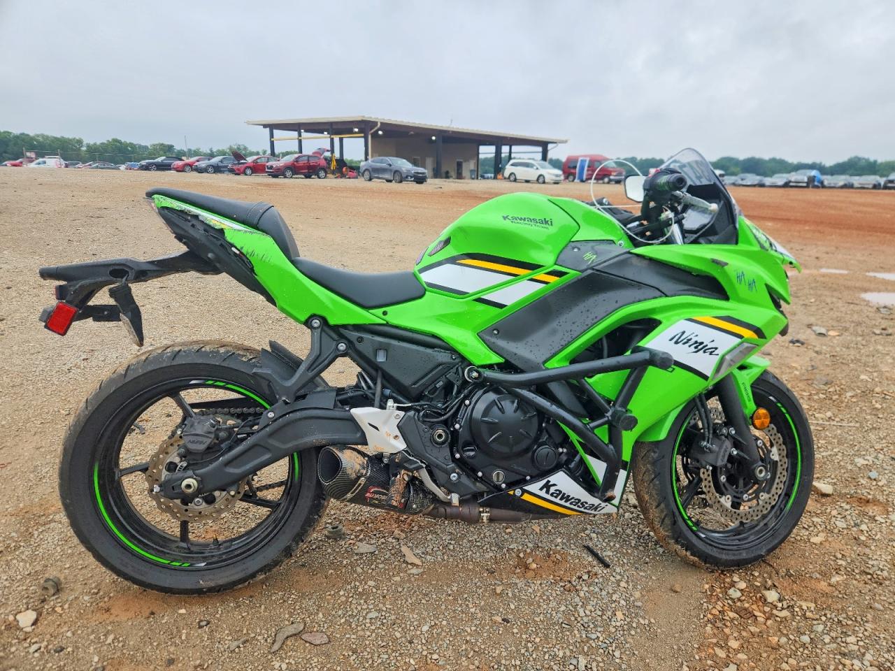 ML5EXEP12SDAD7200 · 2025 KAWASAKI EX650