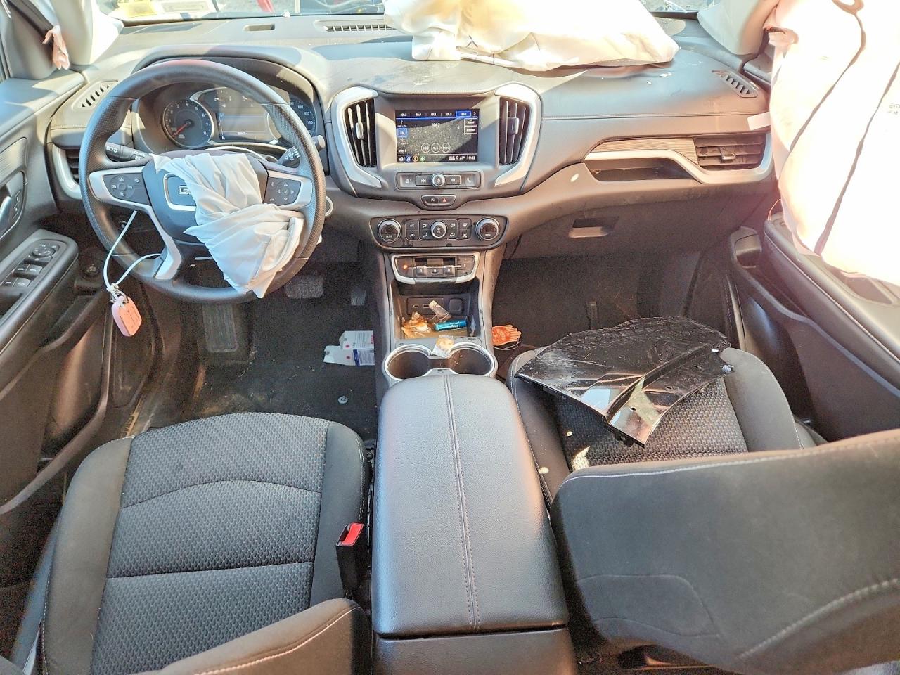 3GKALTEG7RL324375 · 2024 GMC TERRAIN · 8/13