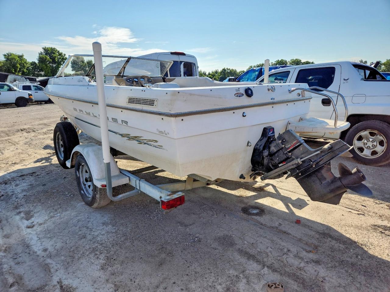 USHA86CW1900 · 2000 BAYLINER BOAT · 3/10