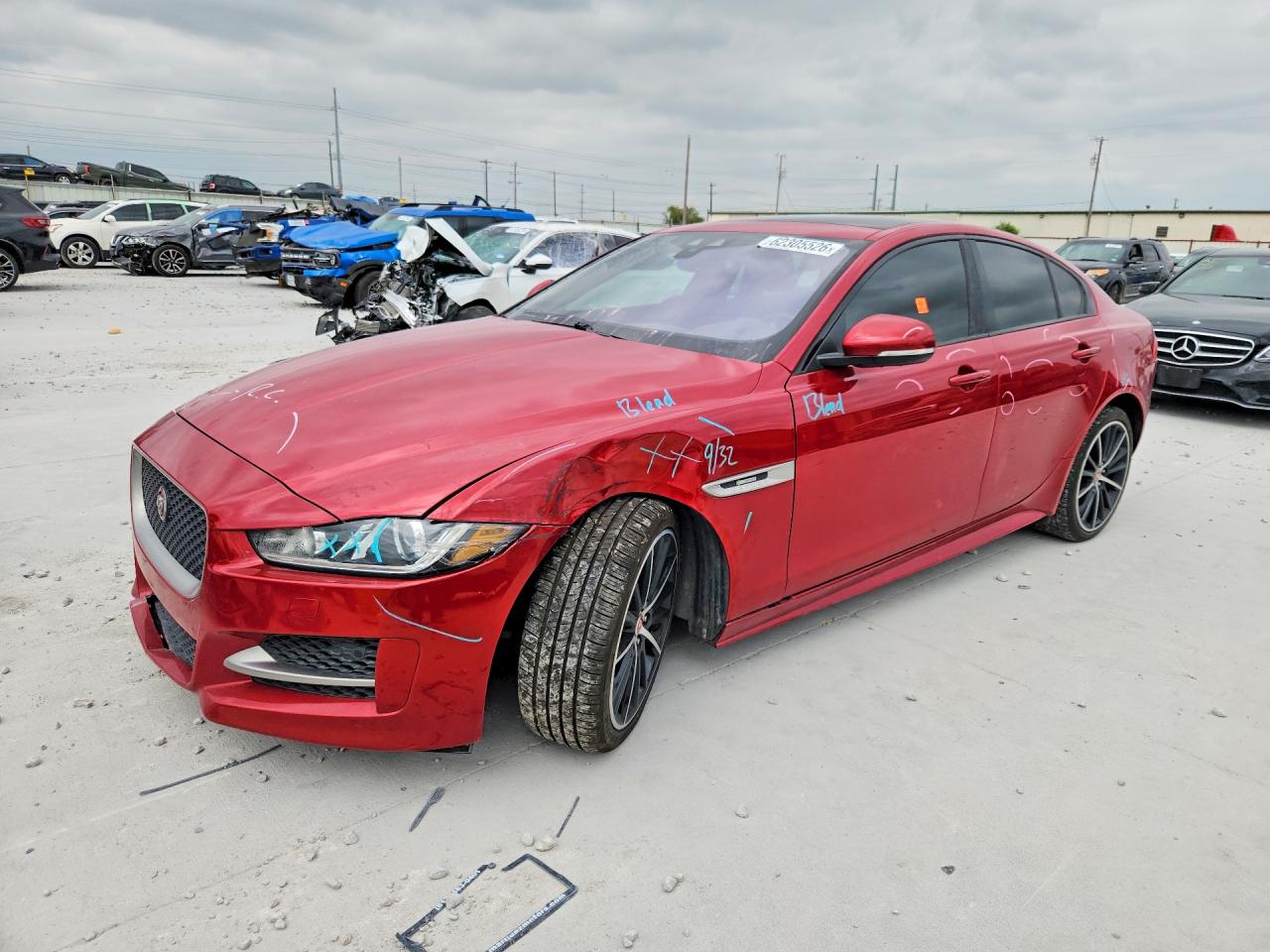 2018 JAGUAR XE
