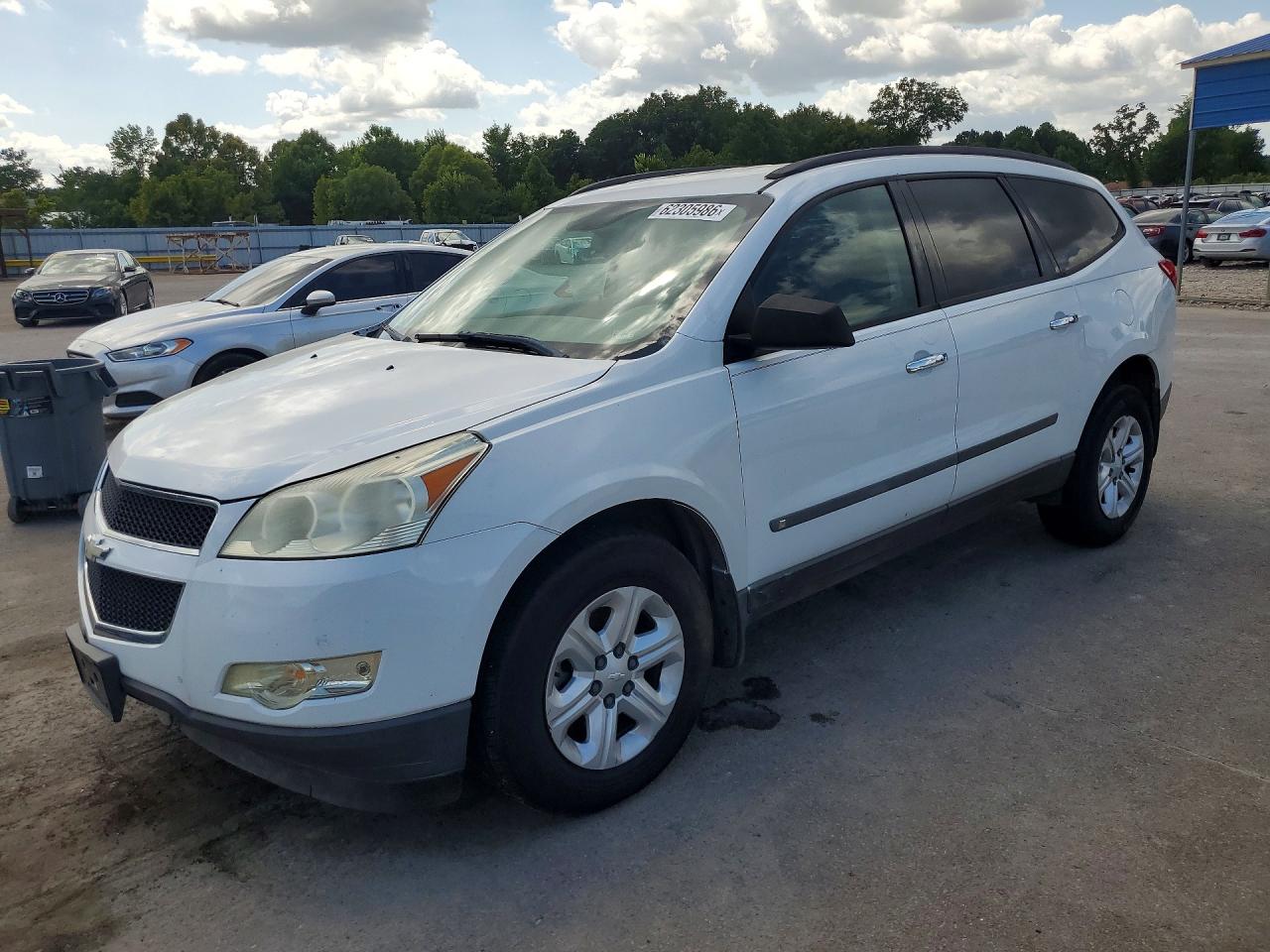 1GNLREED0AS117926 · 2010 CHEVROLET TRAVERSE