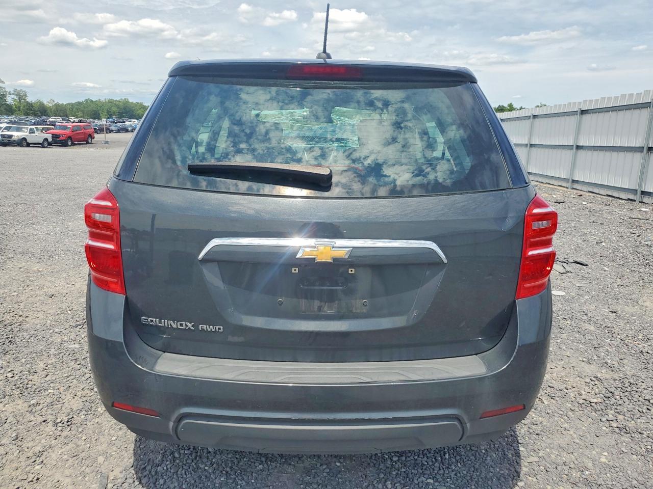 2GNFLEEK4H6180697 · 2017 CHEVROLET EQUINOX · 6/13