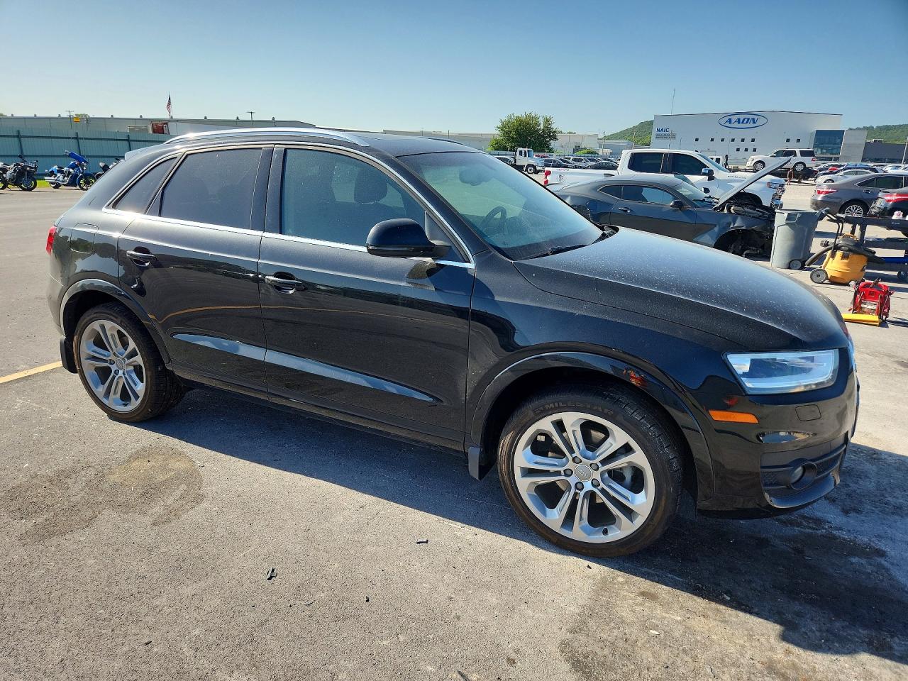 WA1EFCFS9FR000947 · 2015 AUDI Q3 · 4/13