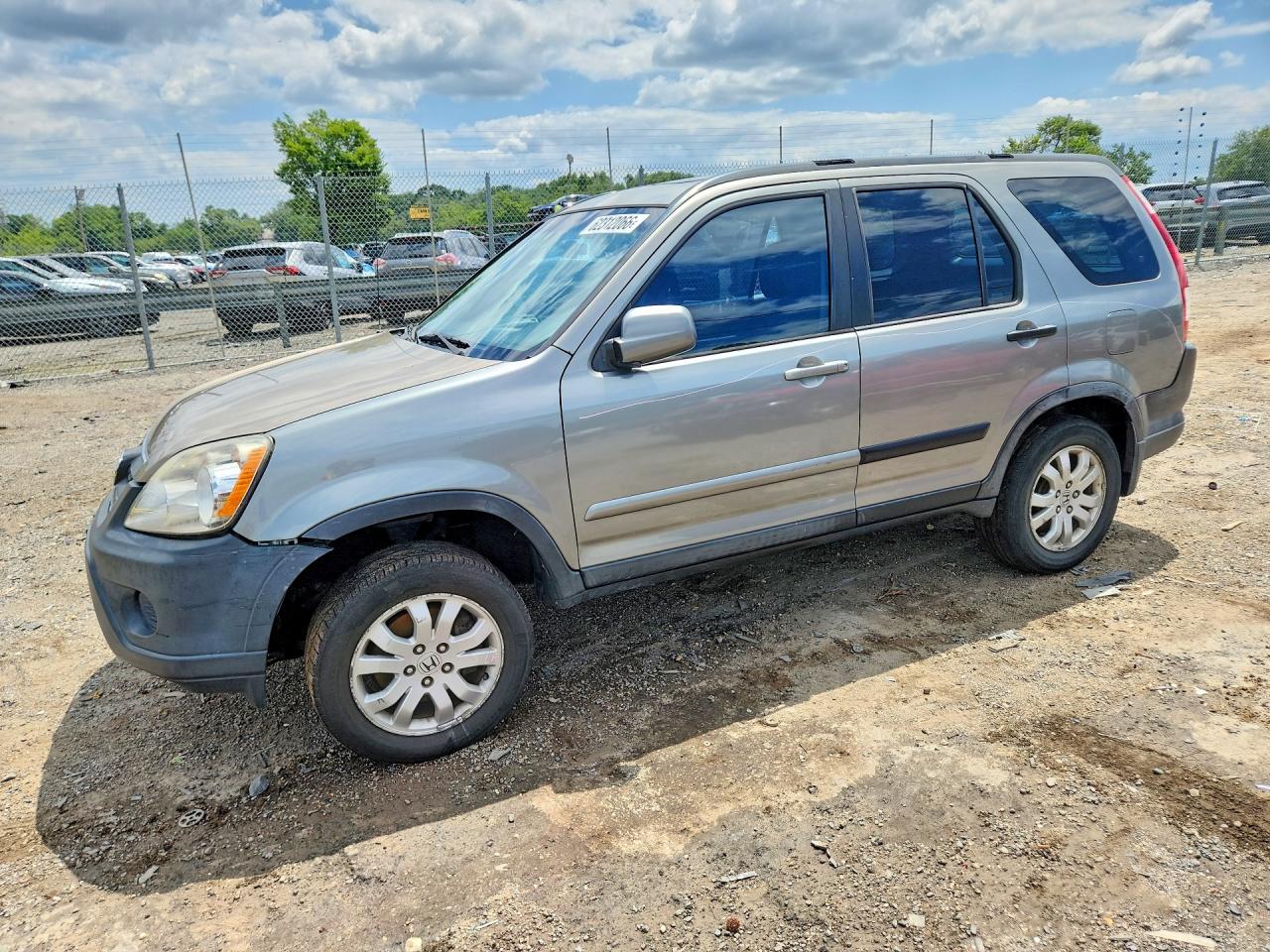 JHLRD788X5C054736 · 2005 HONDA CR-V