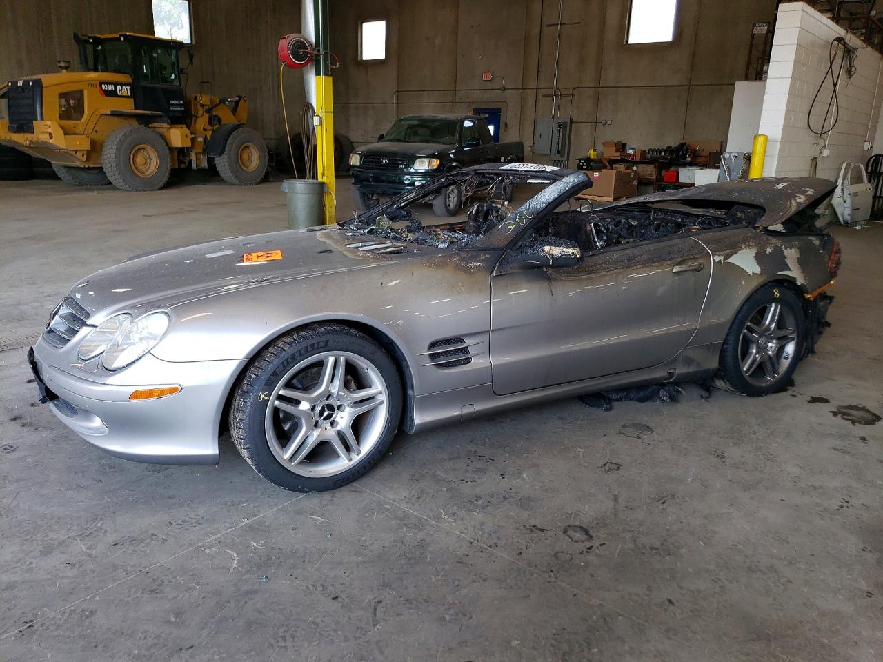 WDBSK75F15F092960 · 2005 MERCEDES-BENZ SL