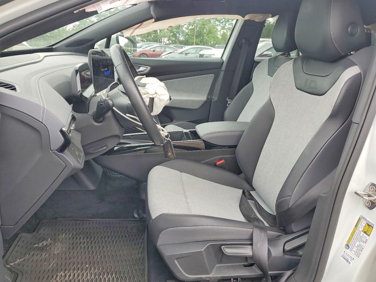 1V2CRPE81RC022819 · 2024 VOLKSWAGEN ID.4 · 7/12