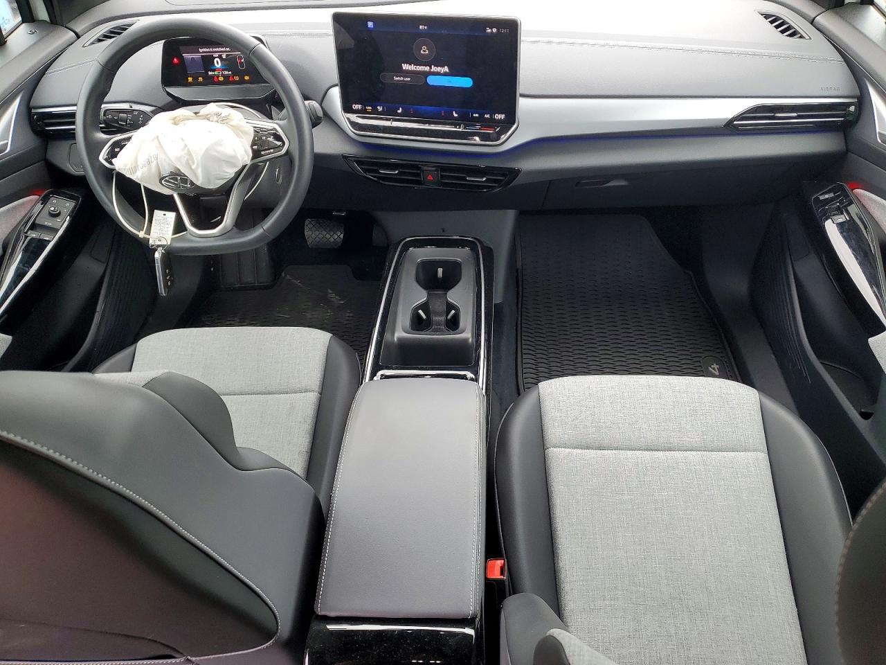 1V2CRPE81RC022819 · 2024 VOLKSWAGEN ID.4 · 8/12