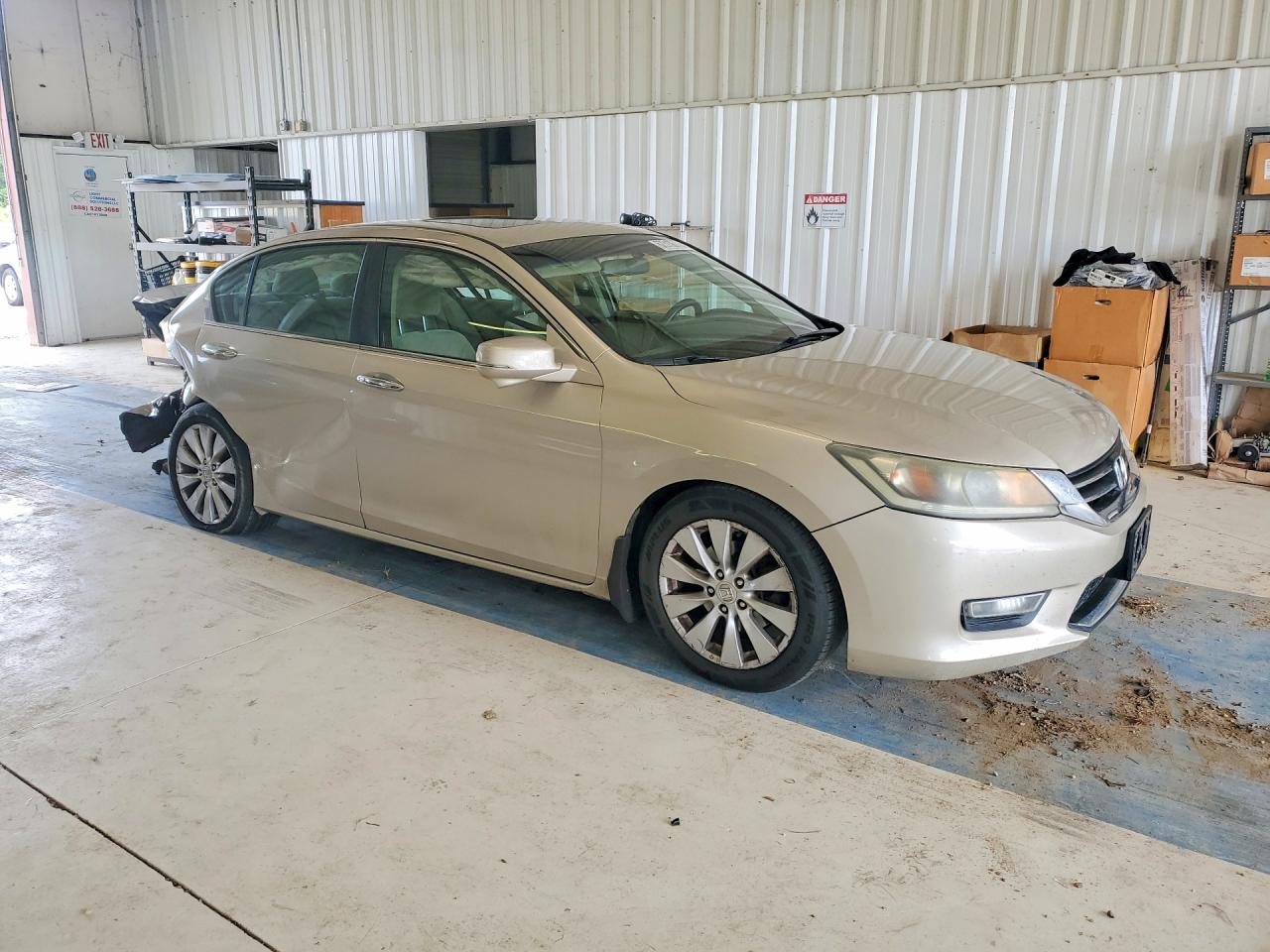 1HGCR2F73DA008078 · 2013 HONDA ACCORD · 4/12