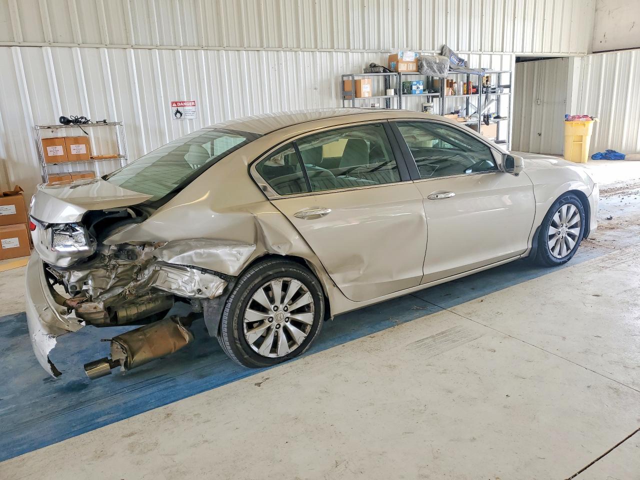 1HGCR2F73DA008078 · 2013 HONDA ACCORD · 3/12