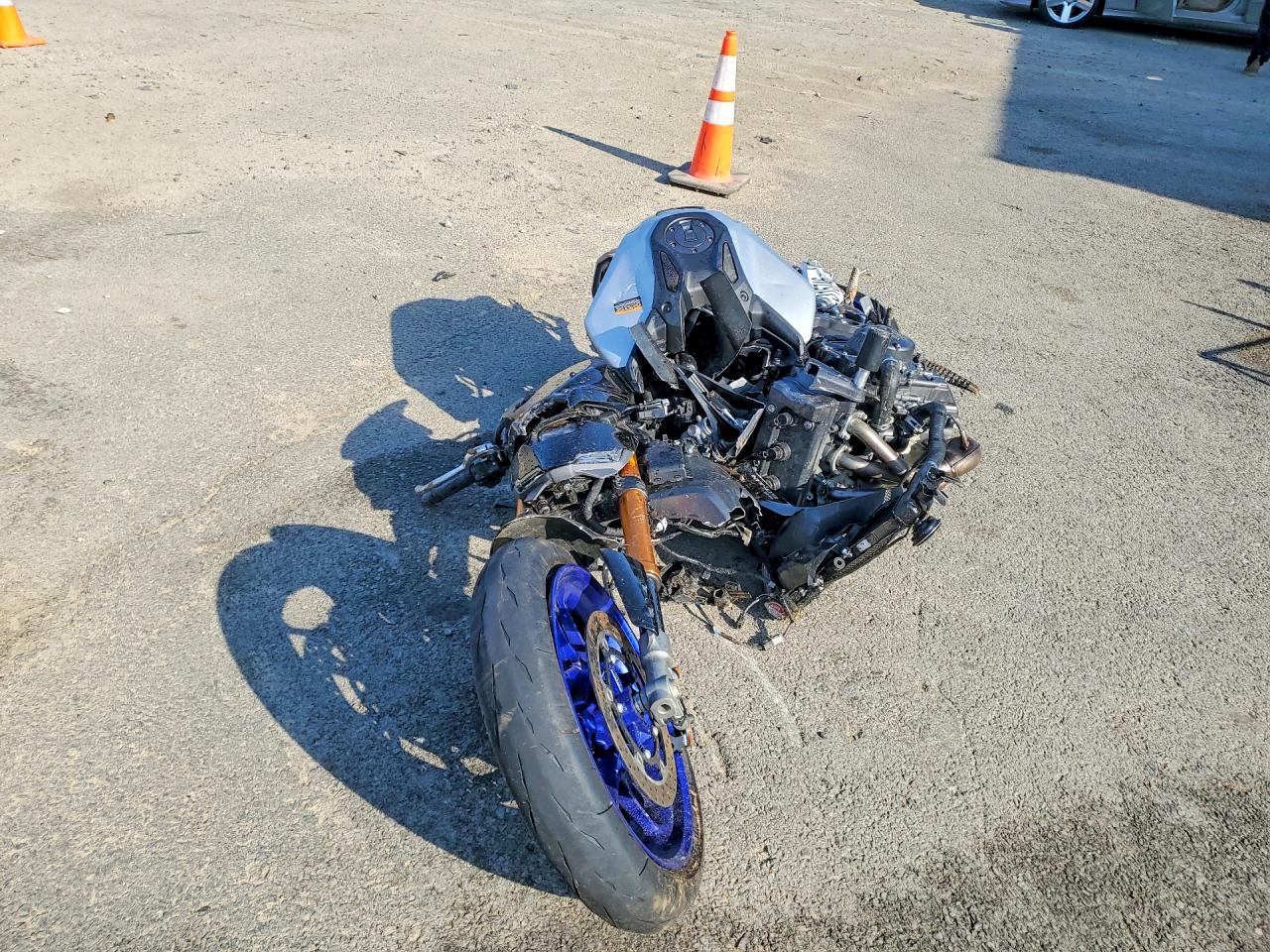 JYARN95E0SA001613 · 2025 YAMAHA MT09 · 2/9