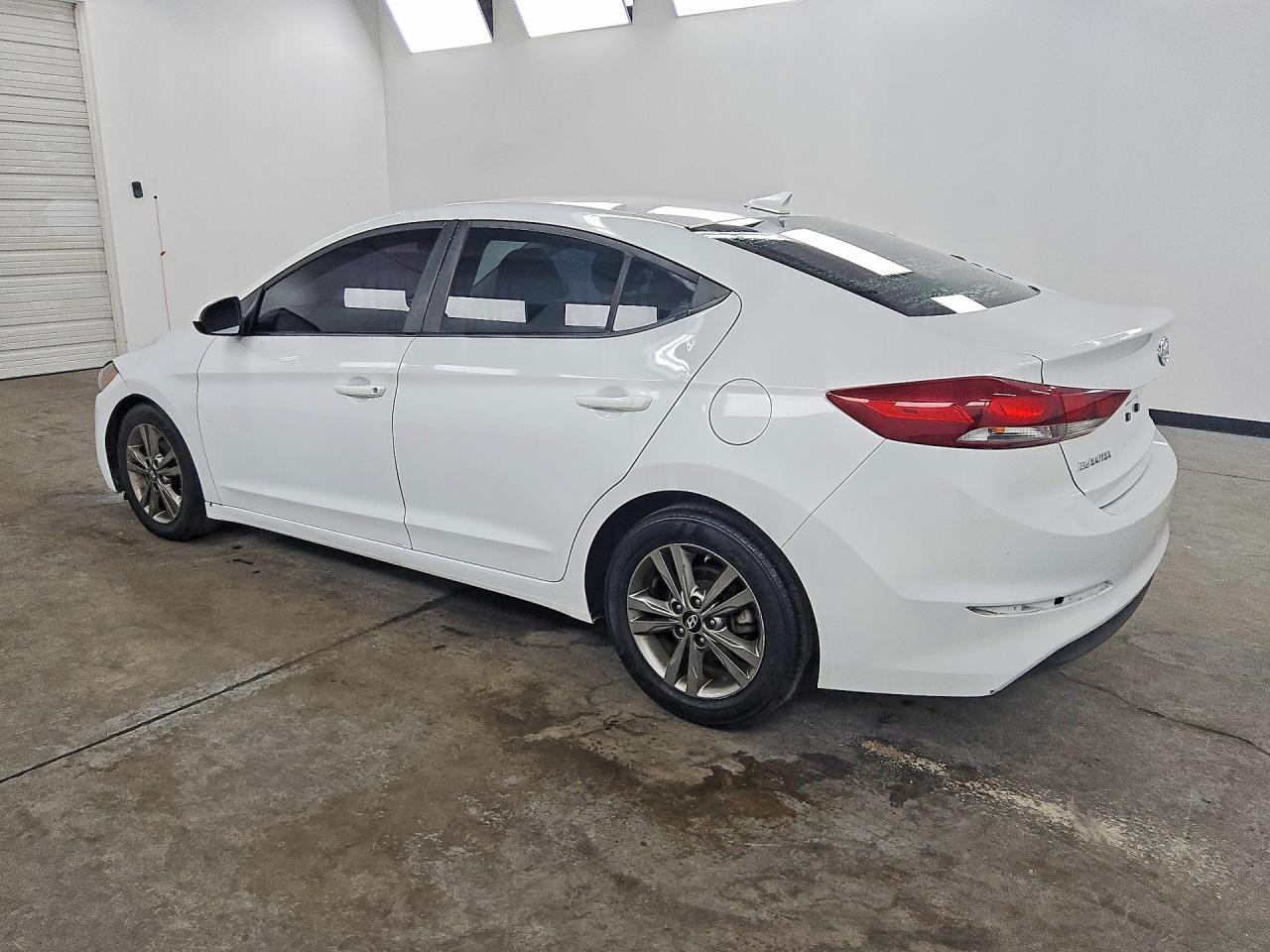 5NPD84LF9JH301792 · 2018 HYUNDAI ELANTRA · 2/12