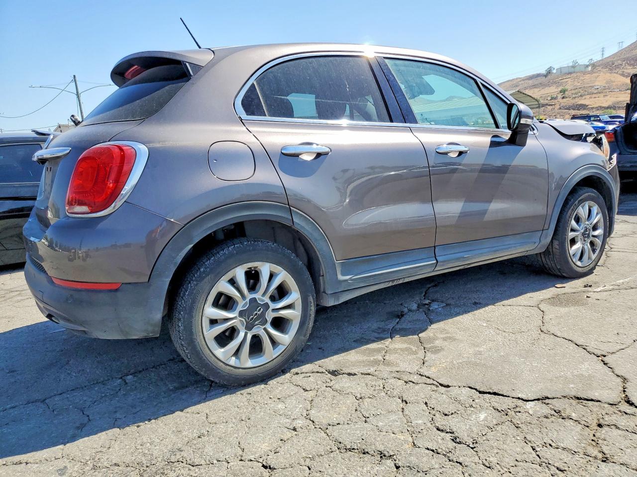 ZFBCFXDB0HP518826 · 2017 FIAT 500X · 3/13