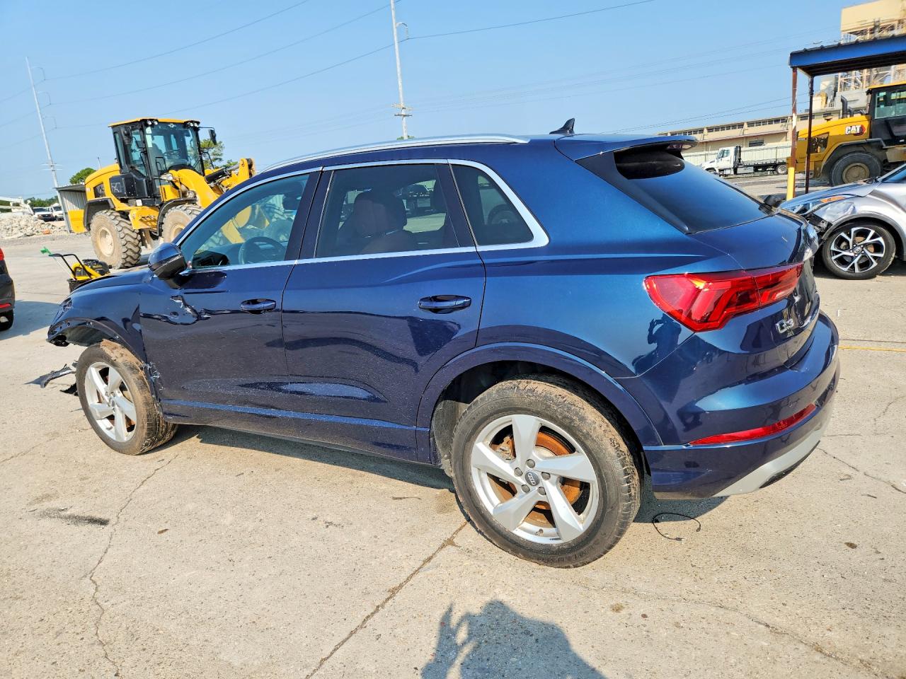 WA1BEDF37L1003019 · 2020 AUDI Q3 · 2/13