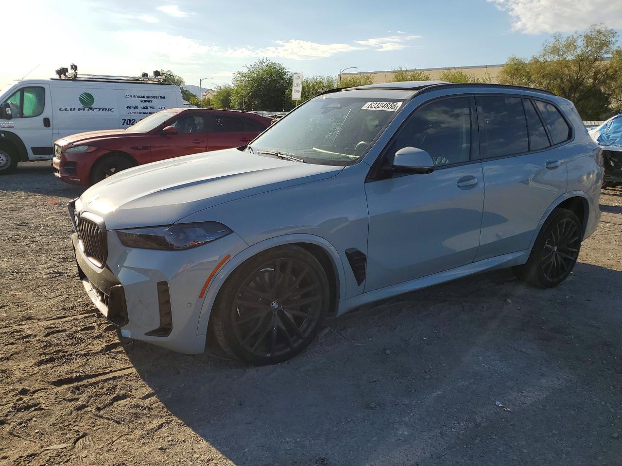5UX13EU02T9306005 · 2026 BMW X5