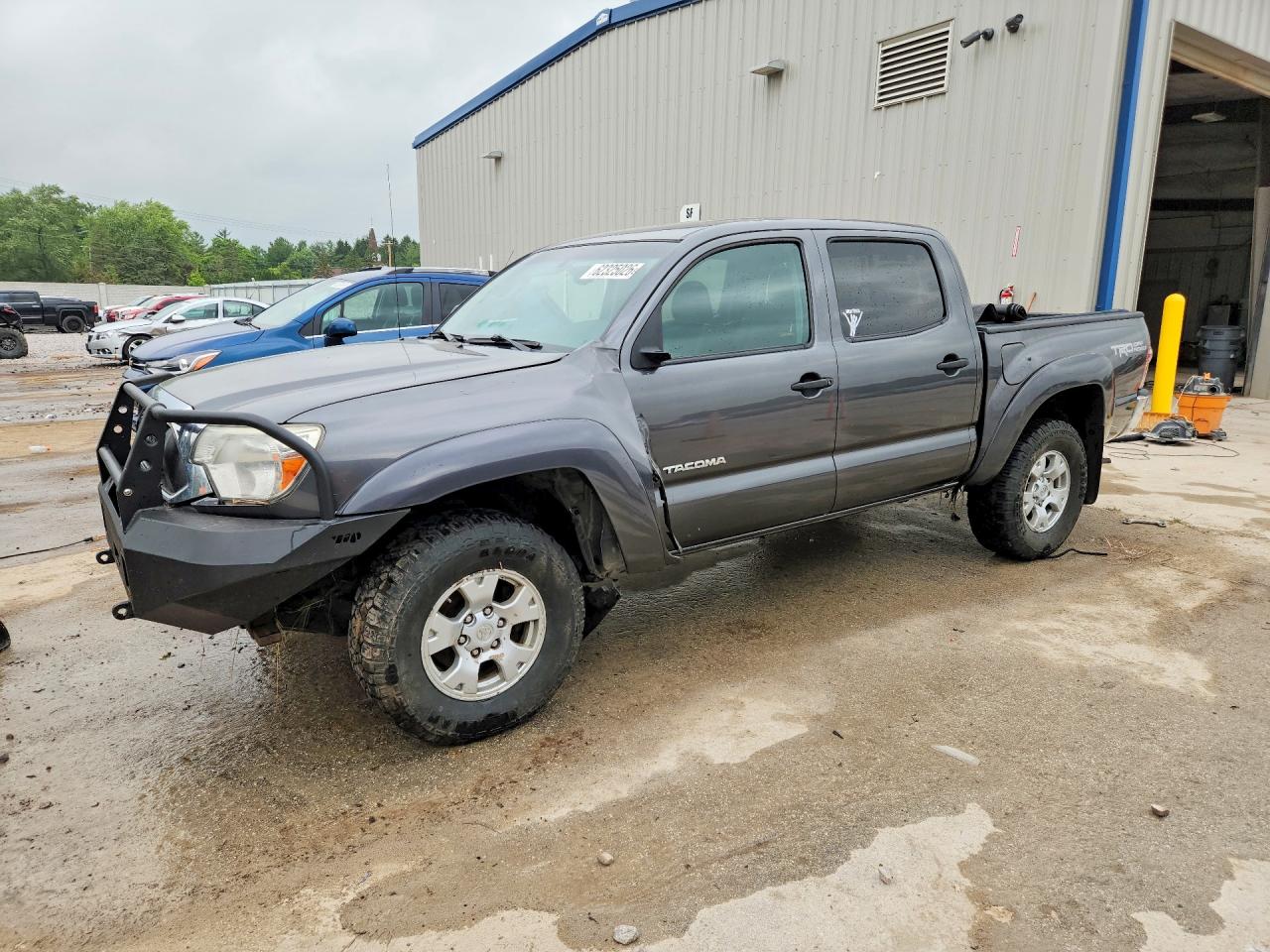 2013 TOYOTA TACOMA
